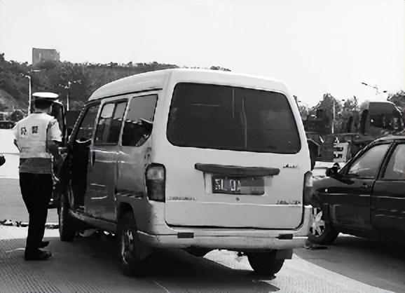 金控配资 2014年,广州村子里5人\＂放生\＂ 上千只老鼠, 只为 \＂做善事\＂、求赎罪